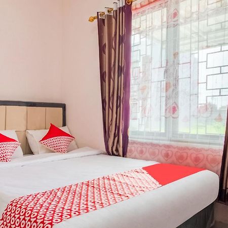Oyo 3256 Rukost I8 Hotel Karawang Exterior foto